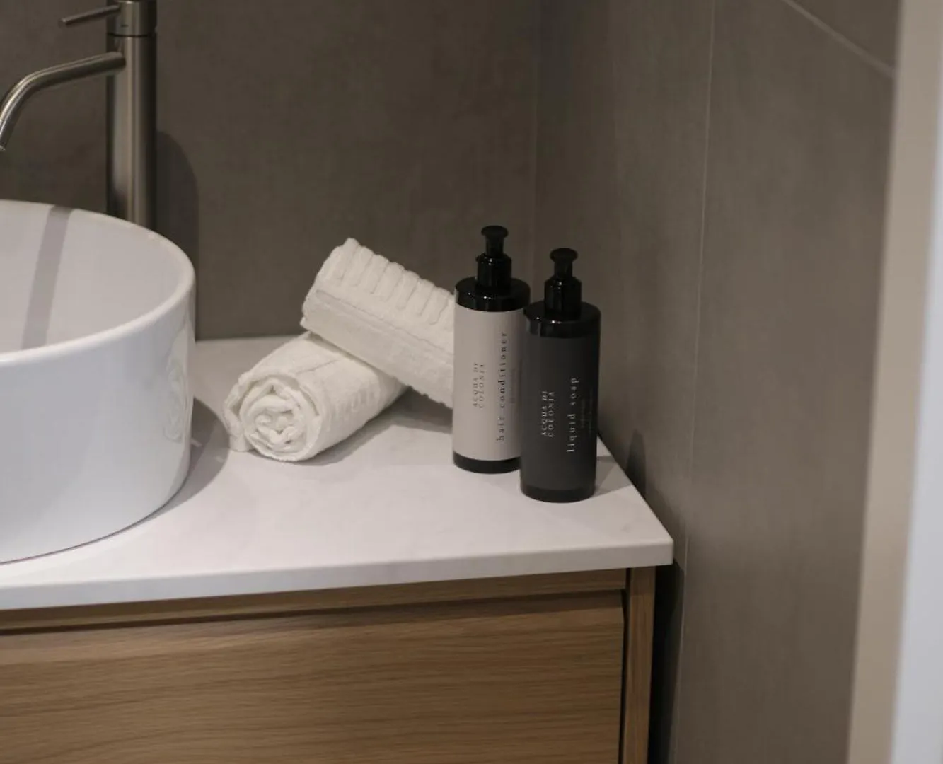 招待所 Prestige Suite Room - Just 30 Seconds Walk To Bernina Express 蒂拉诺